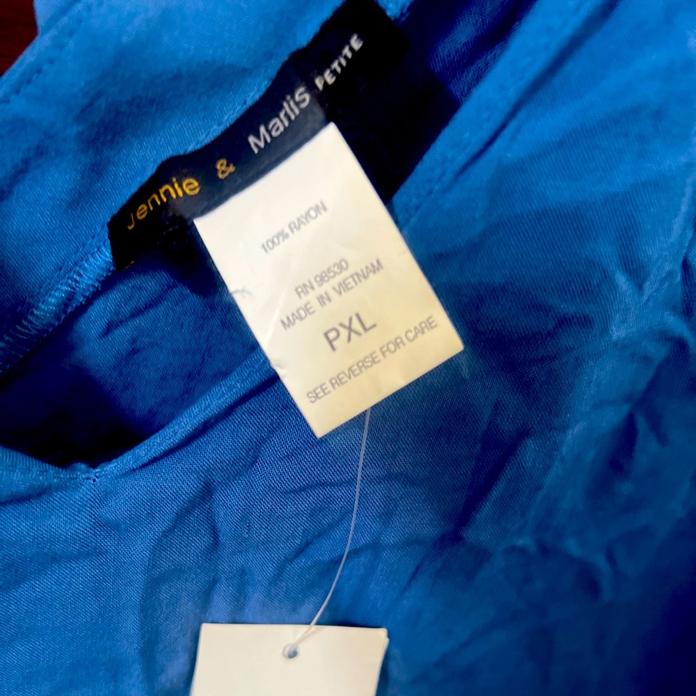 NWT Petite Large Blouse